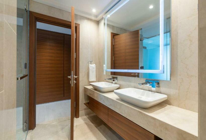 اتاق اجرایی, Radisson Blu Hotel, Juba
