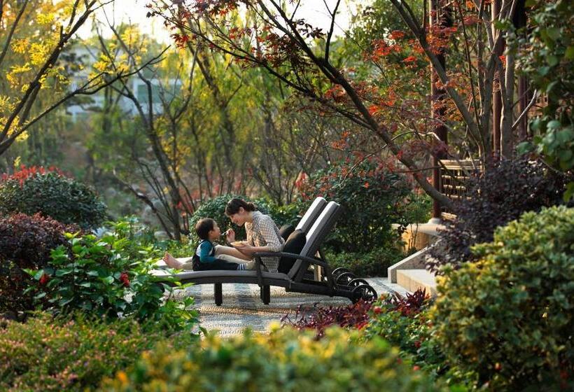 Вилла 1 Спальня, Four Seasons Hotel Hangzhou At West Lake