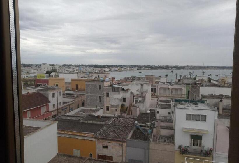 Triple Room Sea View, B&b Camere Porto Cesareo