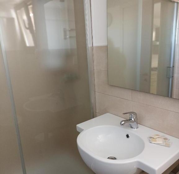 带海景的标准工作室, B&b Camere Porto Cesareo