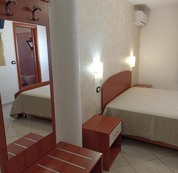 Triple Room Sea View, B&b Camere Porto Cesareo