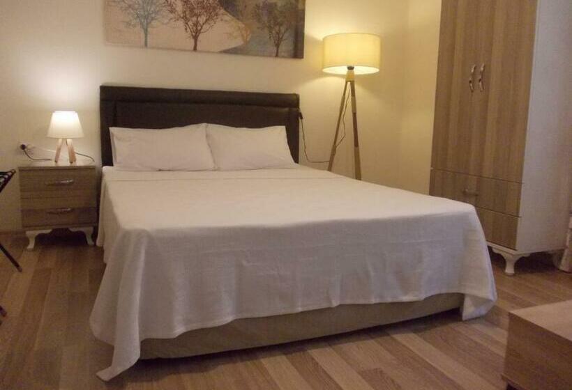 اتاق استاندارد با سرویس بهداشتی مشترک, İde Beach Home