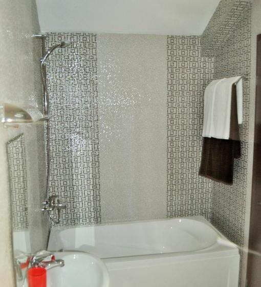 家庭间, Vikeya Guest House