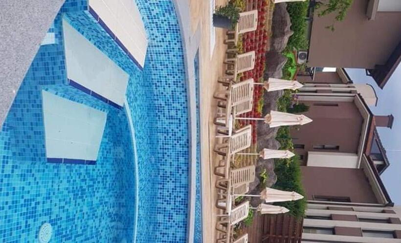 房顶倾斜的标准房间, Vikeya Guest House