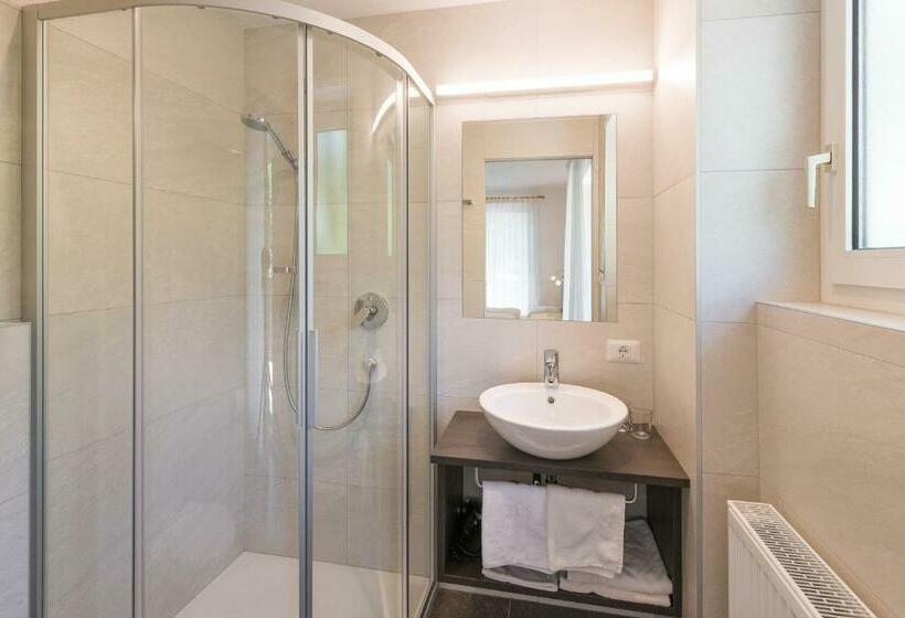 Номер Стандарт, Pension Etschblick B&b