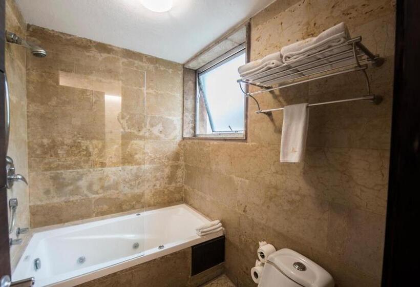 Люкс с Балконом, Colombe Hotel Boutique