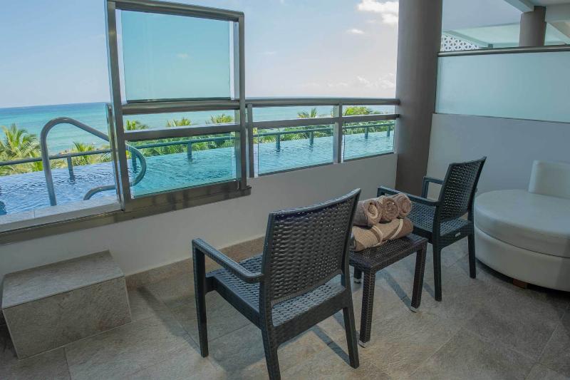 سوییت با چشم‌انداز دریا, Generations Riviera Maya Family Resort Catamarán, Aqua Nick & More Inclusive