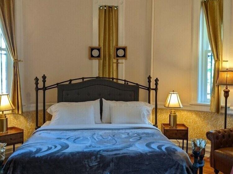 패밀리 스위트, Amsterdam Castle Ny
