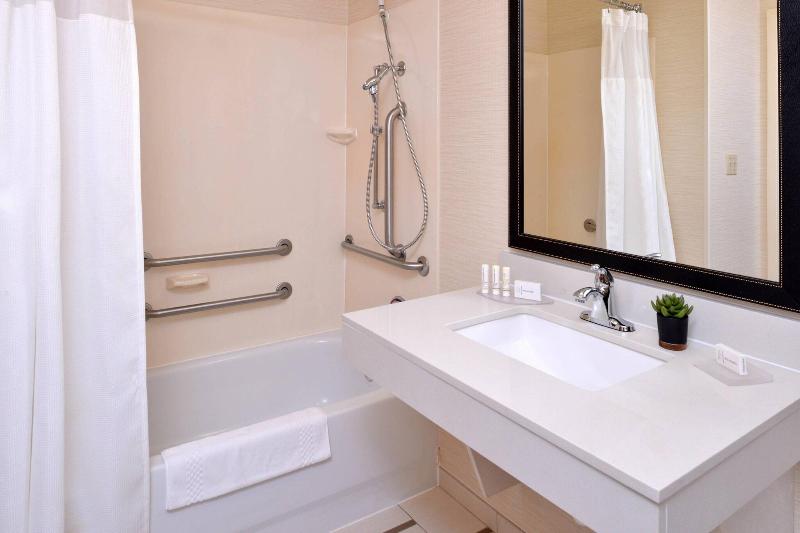 Стандартный Номер Кровать Кинг, Fairfield Inn & Suites By Marriott Anderson Clemson