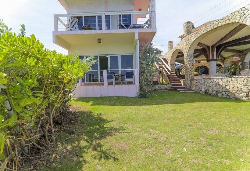سوییت با چشم‌انداز دریا, Home Sweet Home Resort