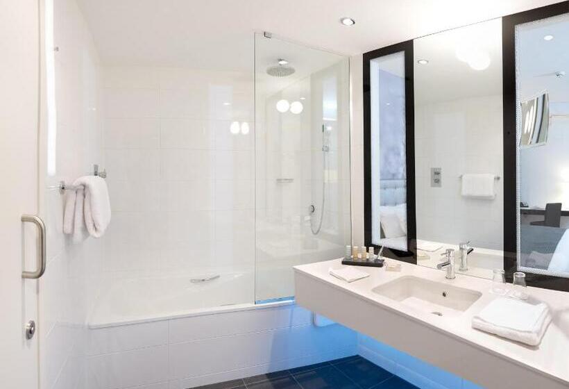 Номер Superior, Radisson Blu Hotel East Midlands Airport