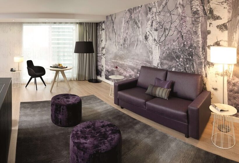 Полулюкс, Radisson Blu Hotel East Midlands Airport