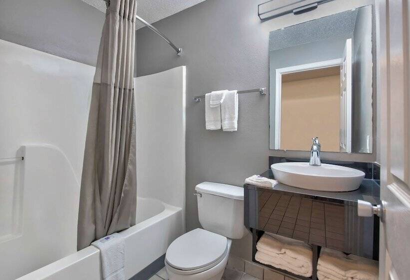 Номер Стандарт 2 Двуспальные Кровати, Studio 6pascagoula, Ms