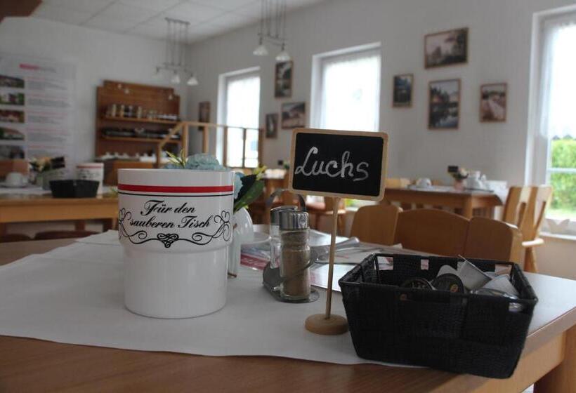 اتاق ساده سه‌ نفره, Regiohotel Aparthotel Wernigerode