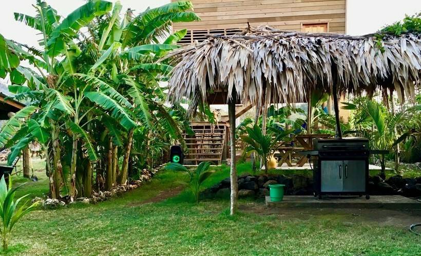 Comfort Tent, Camp Utila Village   Hostel