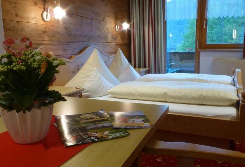 Номер Стандарт с Балконом, Alpenhof Wohlfühlpension