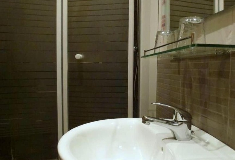 اتاق استاندارد سه نفره, Hostal Regio