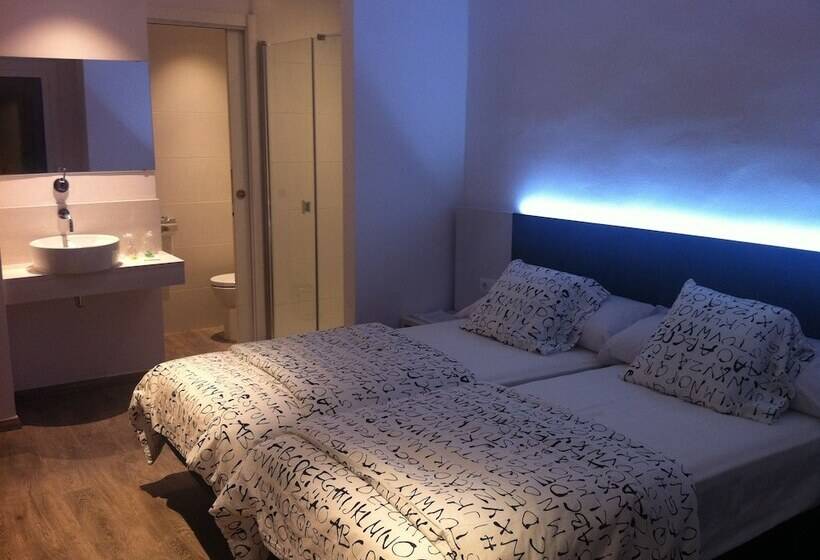 スタンダードルーム, Hostal Ribas