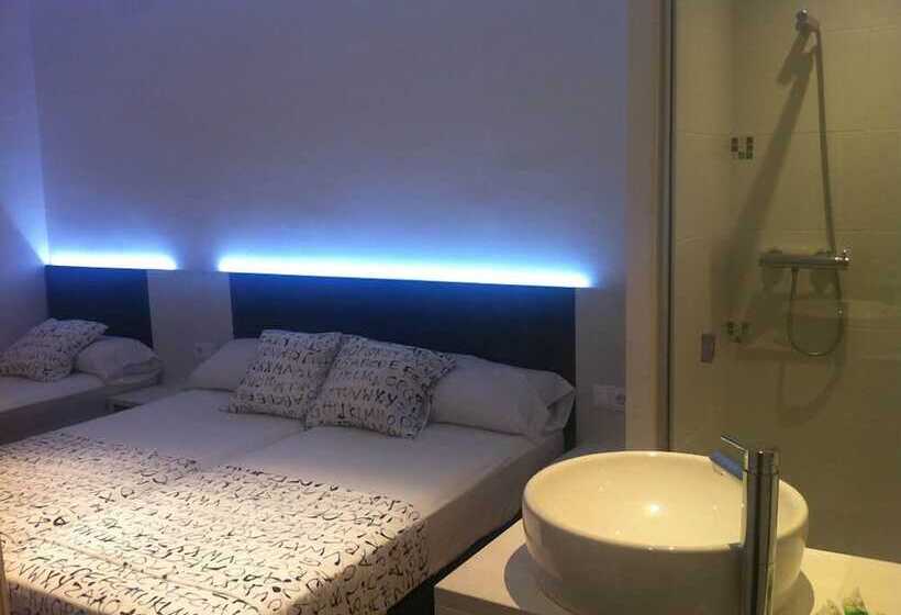 スタンダードトリプルルーム, Hostal Ribas