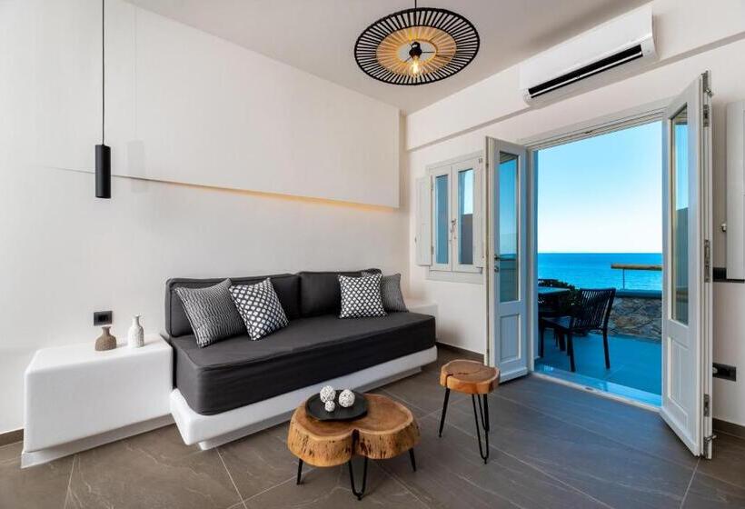 سوییت جونیور با چشم‌انداز دریا, Neoma Luxury Suites