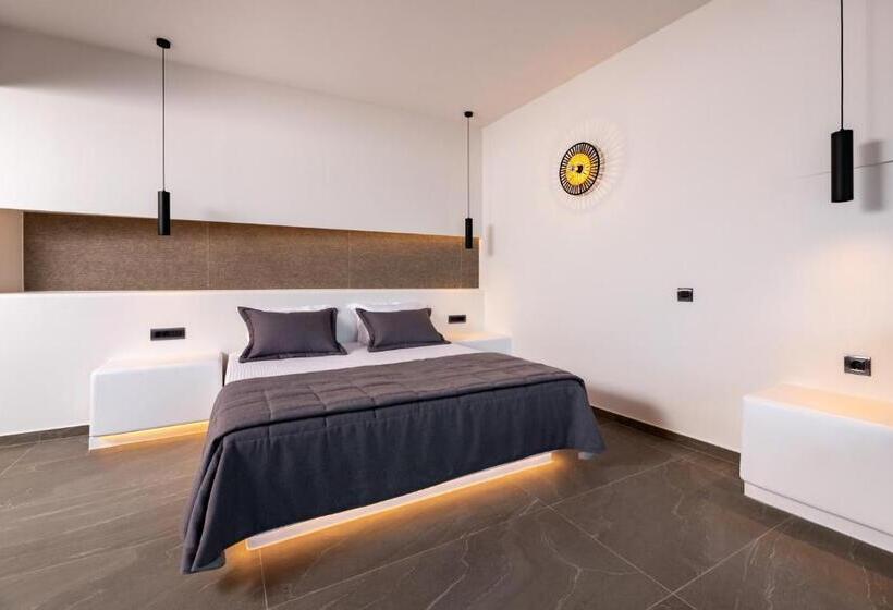 سوییت جونیور با چشم‌انداز دریا, Neoma Luxury Suites