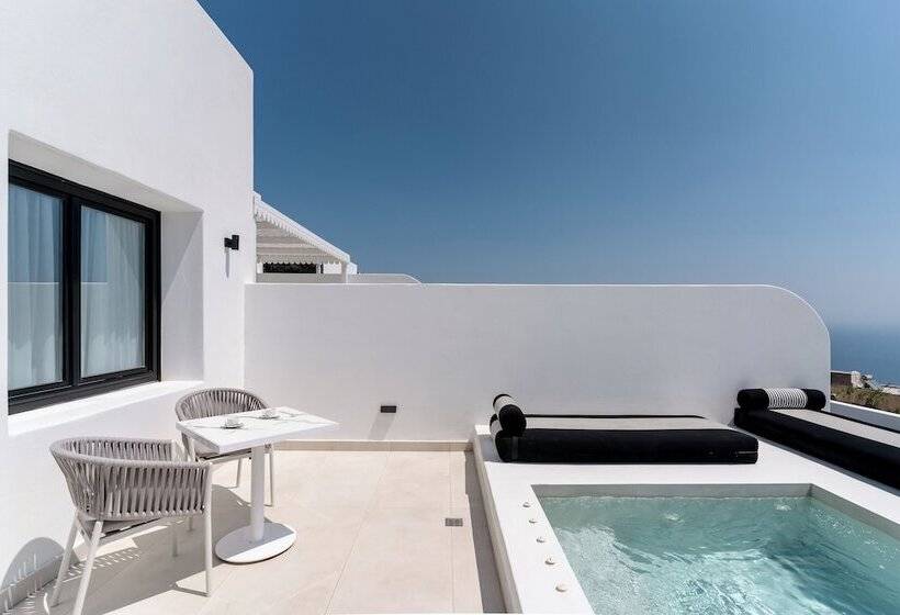 سوییت سوپریور با چشم‌انداز دریا, Cresanto Luxury Suites
