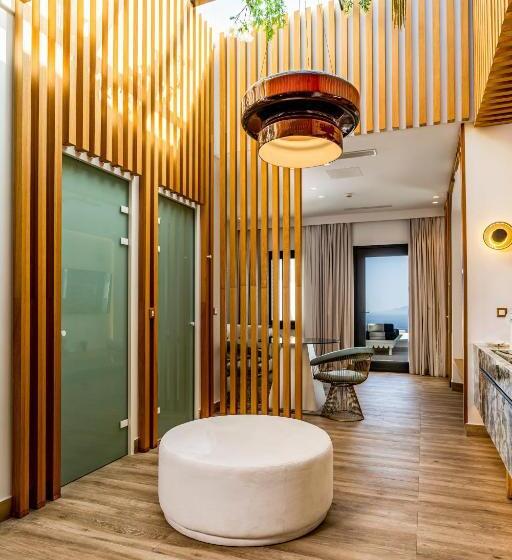 سوئیت پرزیدنت, Cresanto Luxury Suites