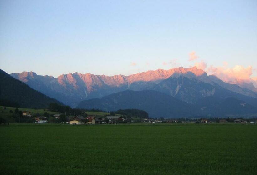 اتاق استاندارد, Herzoghof
