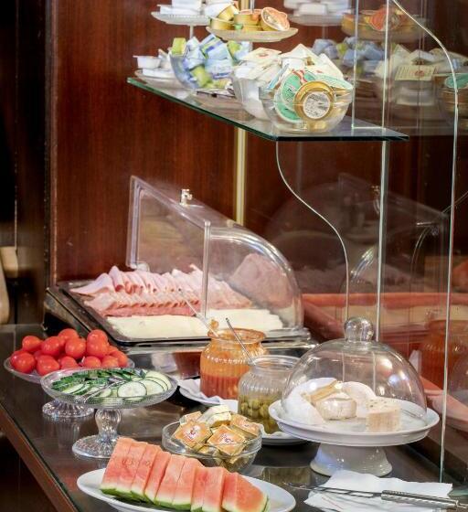 اتاق اکونومی, Madar Café Restaurant Zum Fürsten
