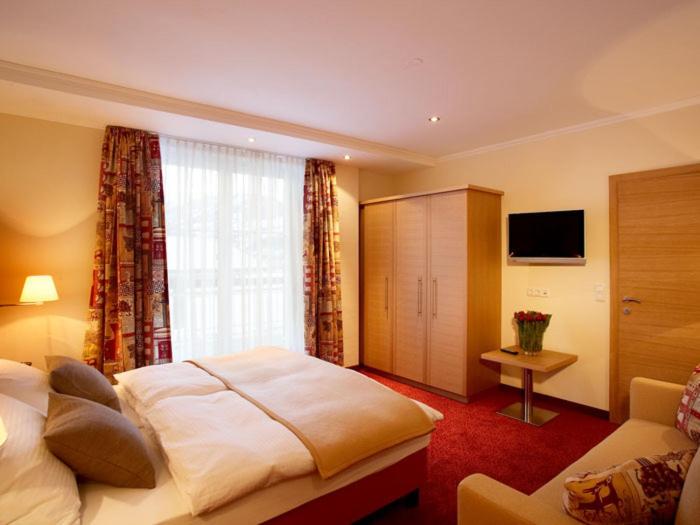 Номер Стандарт с Балконом, Sonnblick Apartments Und Zimmer   Nationalpark Sommercard Inklusive