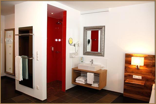 Люкс, Relax  & Wanderhotel Poppengut