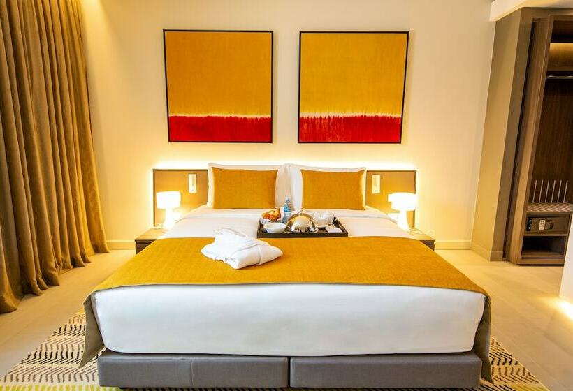اتاق اجرایی, Noom Hotel Abidjan Plateau