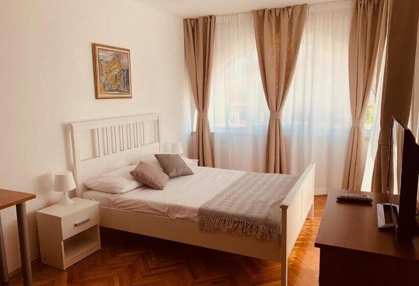 اتاق استاندارد چهار تخته, Linc Rooms & Apartments