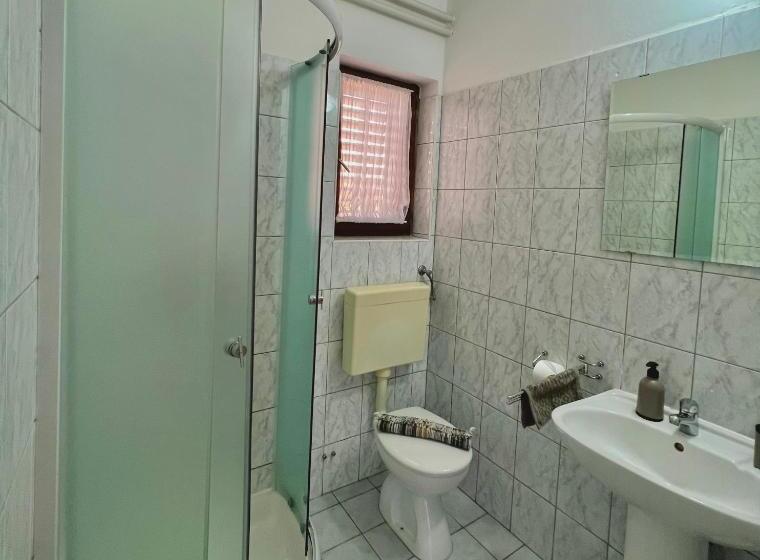 اتاق استاندارد, Linc Rooms & Apartments
