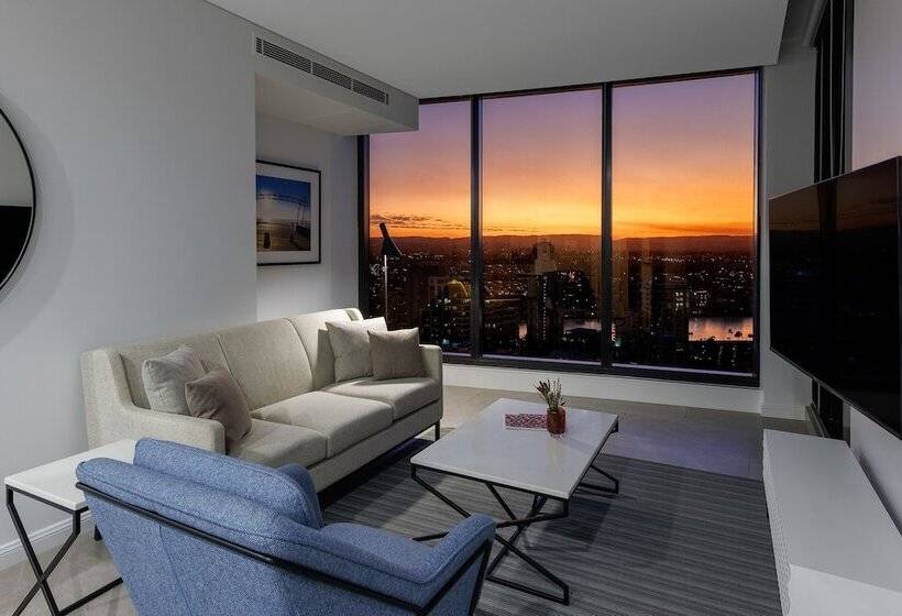 스위트, Meriton Suites Surfers Paradise