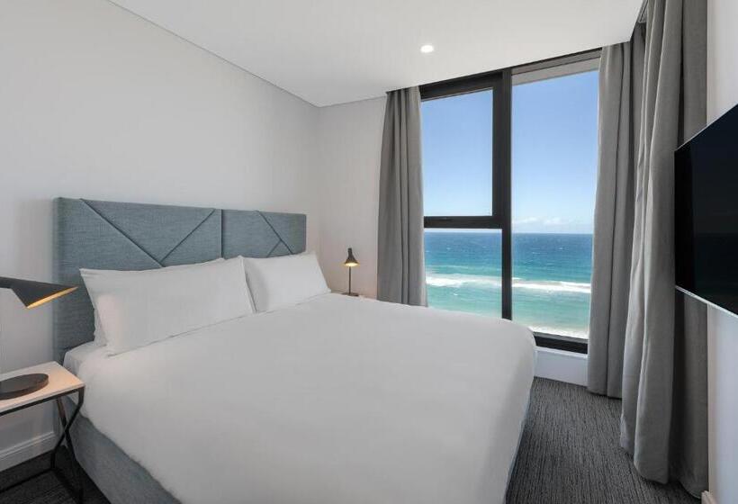 2 Bedrooms Suite Sea View, Meriton Suites Surfers Paradise