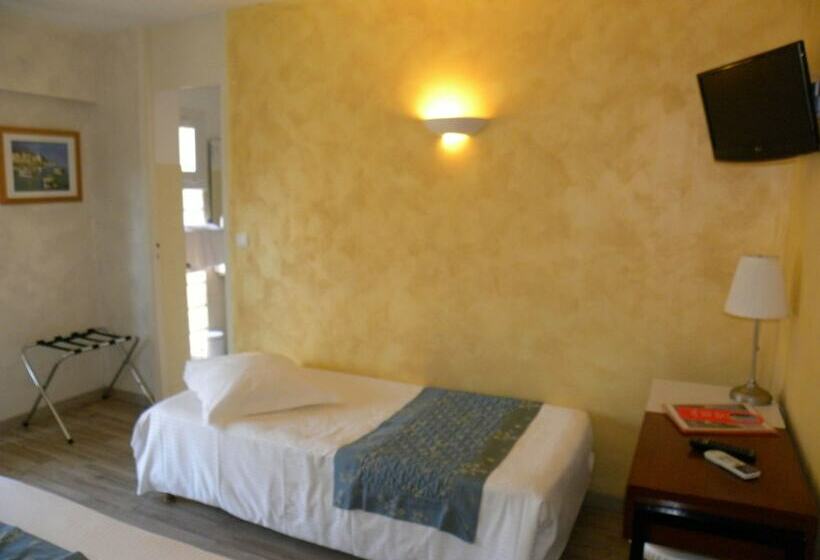 اتاق استاندارد سه نفره, Anglade Hôtel