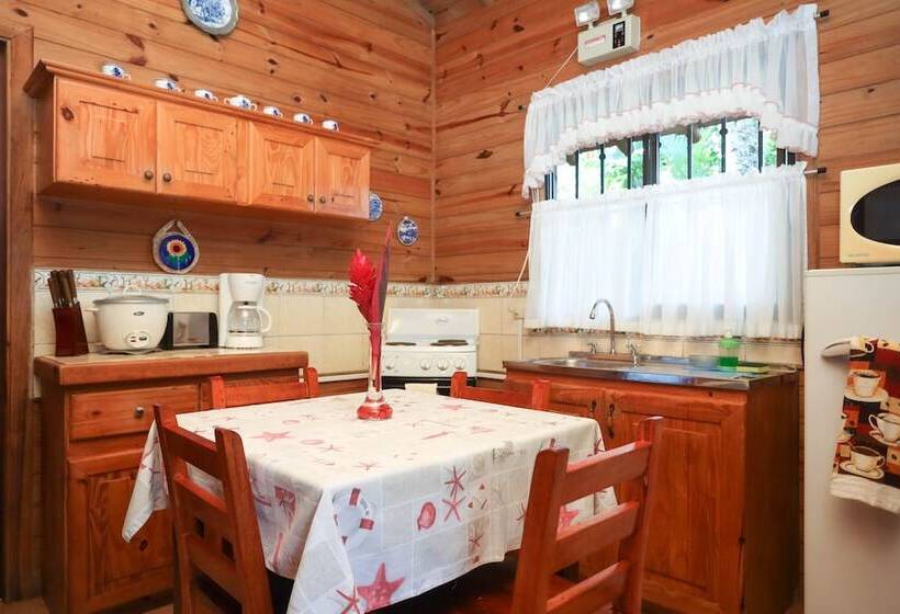کابین, Casa Marcellino Lodge