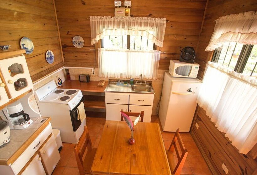 کلبه دلوکس, Casa Marcellino Lodge