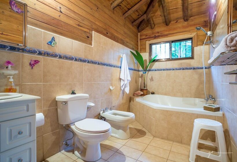 کلبه دلوکس, Casa Marcellino Lodge