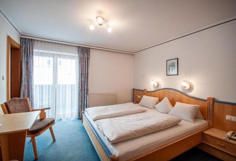 اتاق استاندارد با بالکن, Frühstückspension Tannenhof