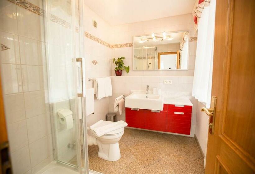 Номер Deluxe, Pension Knoll