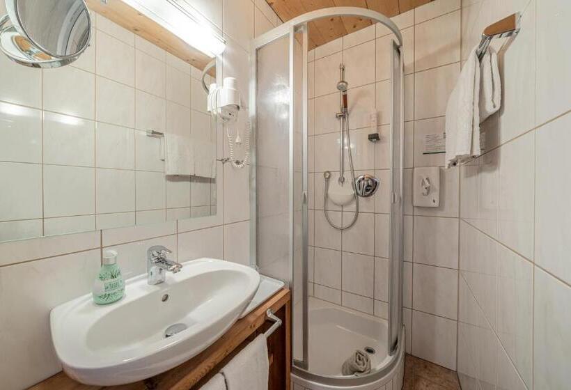 Номер Стандарт с Балконом, Der Ortnerhof   Hotel & Reiterhof