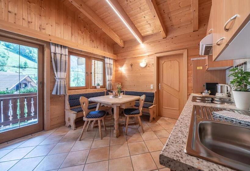 Апартаменты 2 Спальни, Der Ortnerhof   Hotel & Reiterhof