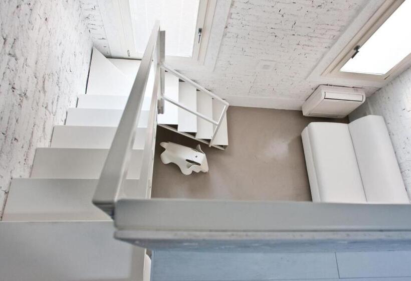 Полулюкс, Legrenzi Rooms