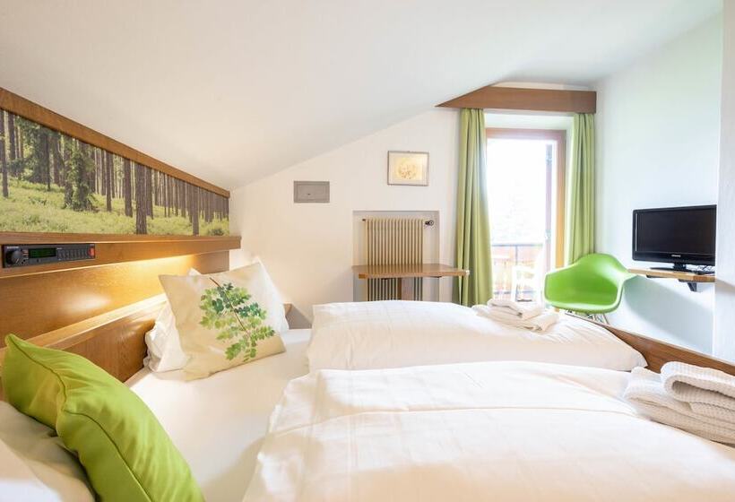 バルコニー付きスタンダードルーム, Guesthouse Pension Grafenstein