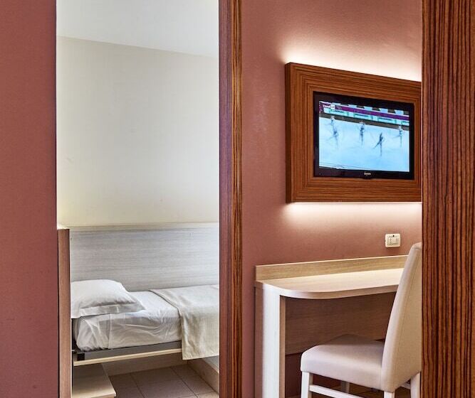 Семейный Номер, Palace Hotel Regina
