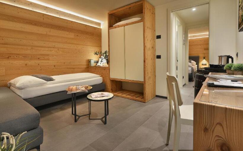 اتاق سوپریور خانوادگی, Sporting Family Hospitality