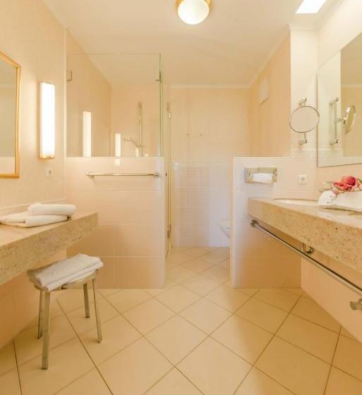 Номер Deluxe с Балконом, Romantik Landhotel Doerr