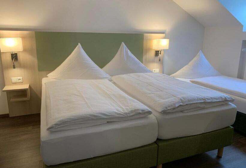 اتاق استاندارد سه نفره, Marias Inn   Bed & Breakfast